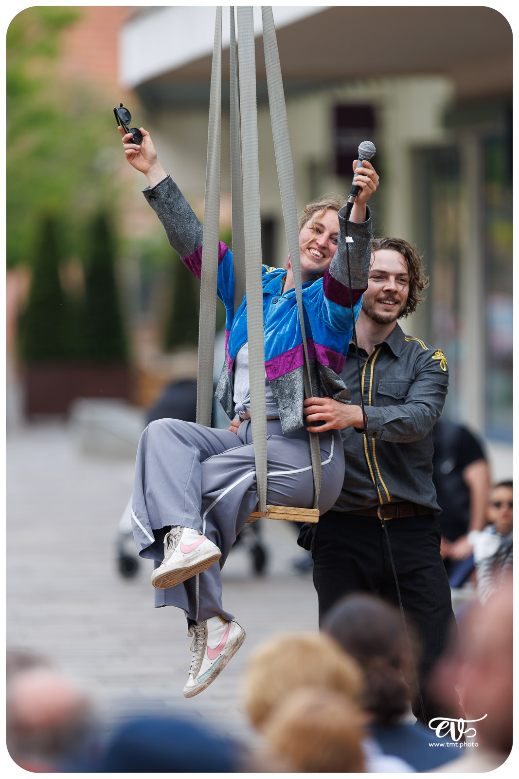 SUR MESURE (CIE BARRIÈRE)